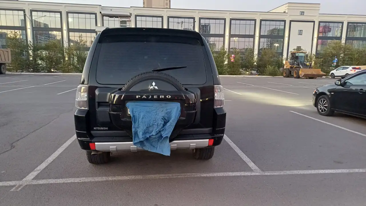 Продам автомобиль Mitsubishi Pajero, фотография 4
