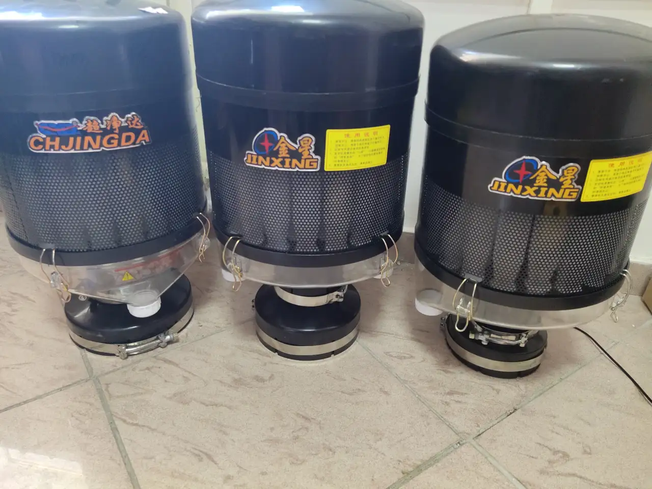 Корпус воздушного фильтра погрузчика ZL30, ZL50, фотография 3