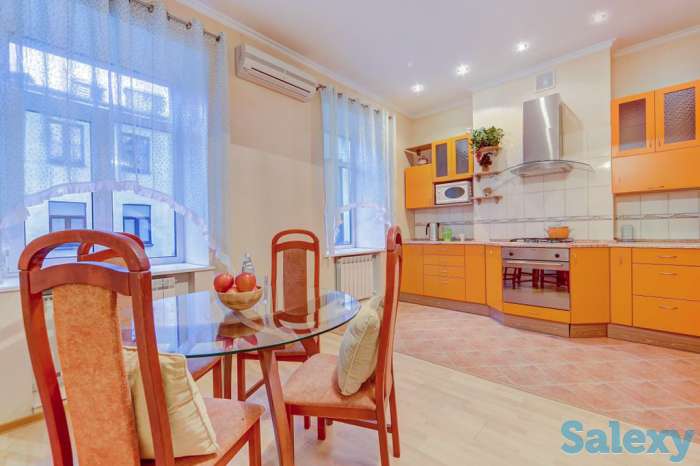 Красивая квартира на Арбате, ул. Наурызбай батыра 50, фотография 2