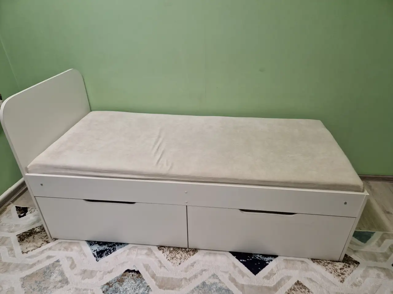 Кровать, фотография 2