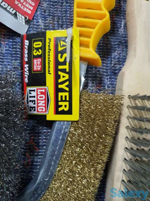 Щетка металлическая оцинкованная, дерев и пластиковая ручка MATRIX, фотография 7