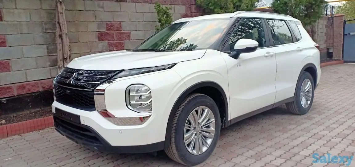 Mitsubishi Outlander, фотография 1