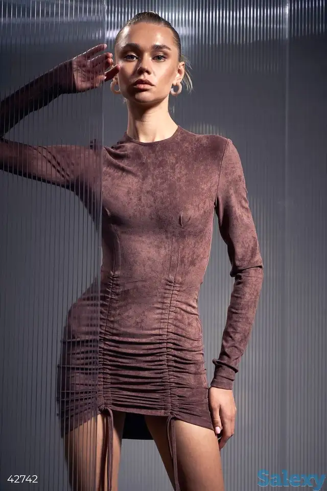 Шоколадное платье из экозамши, фотография 1