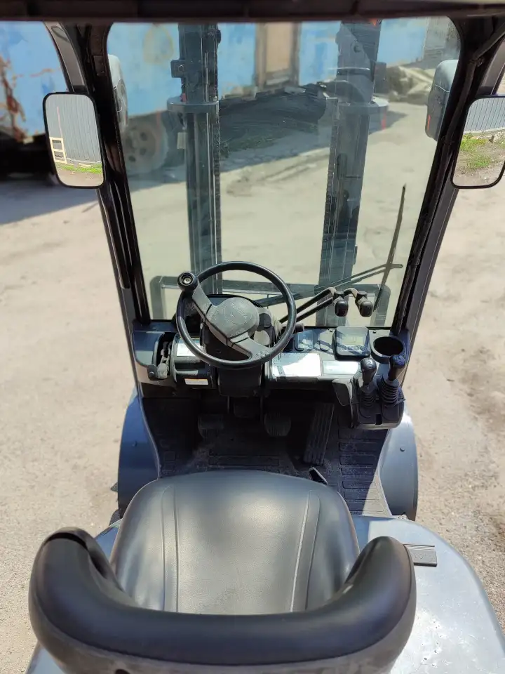 Вилочный погрузчик Toyota 8FG15 из Японии, фотография 9