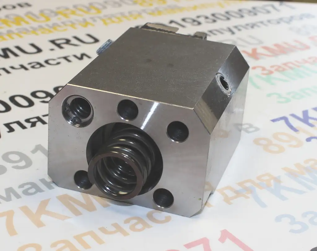 Оригинальный распределительный клапан КМУ Unic 200, фотография 3