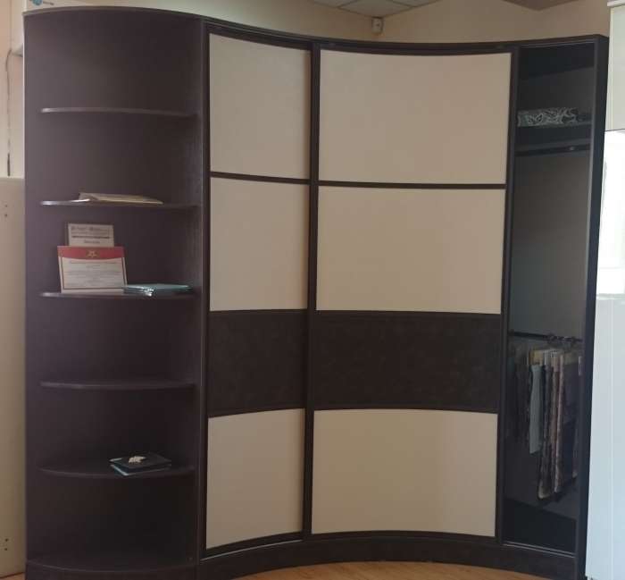 Радиусный шкаф-купе, фотография 1