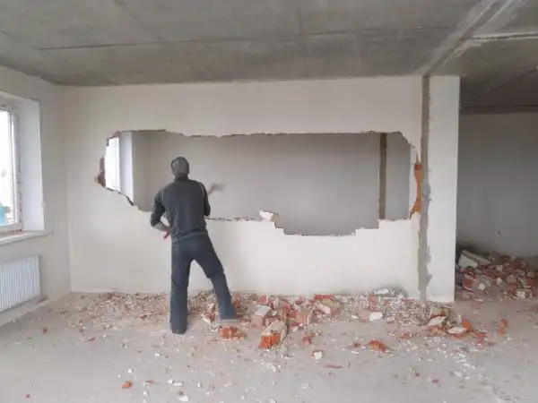 Демонтаж стен полов кафеля стяжки подиумы крыши и т д, фотография 1