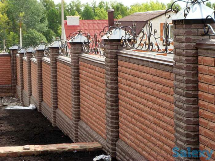 строительство забора из кирпича, фотография 5