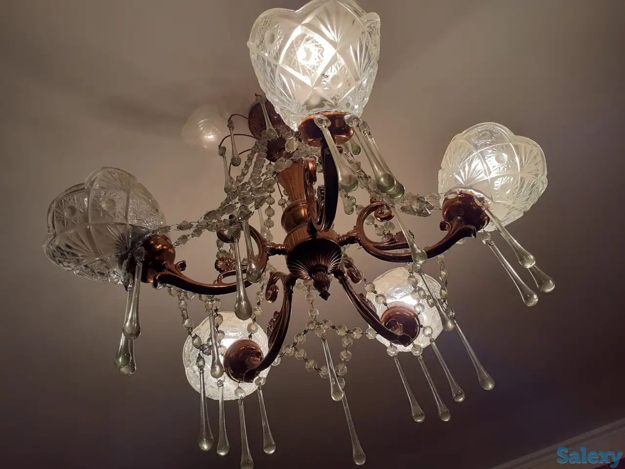Продам шикарную хрустальную люстру, фотография 1