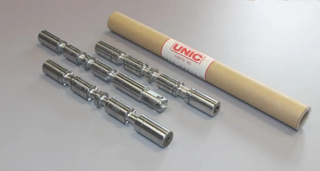 Золотник распределителя КМУ Unic оригинал, фотография 2