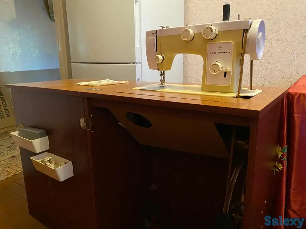 Ножная швейная машинка, фотография 1