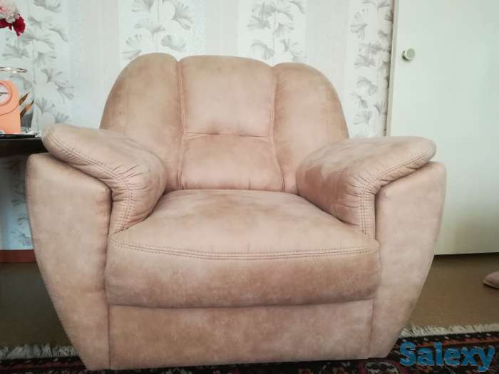 Мягкая мебель в отличном состоянии, фотография 4