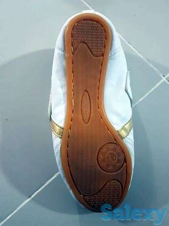 Продаётся спортивная обувь, фотография 1