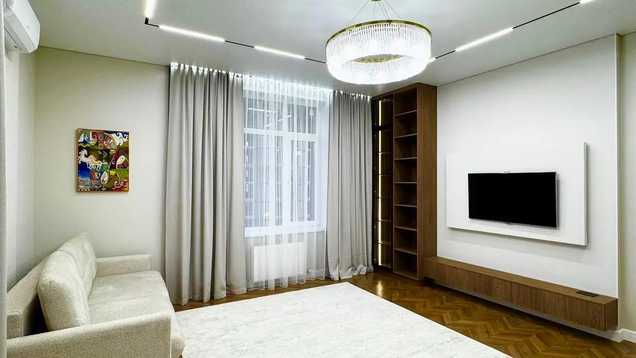 Красивая квартира рядом Астана арена Барыс Арена Хан шатыр, фотография 3