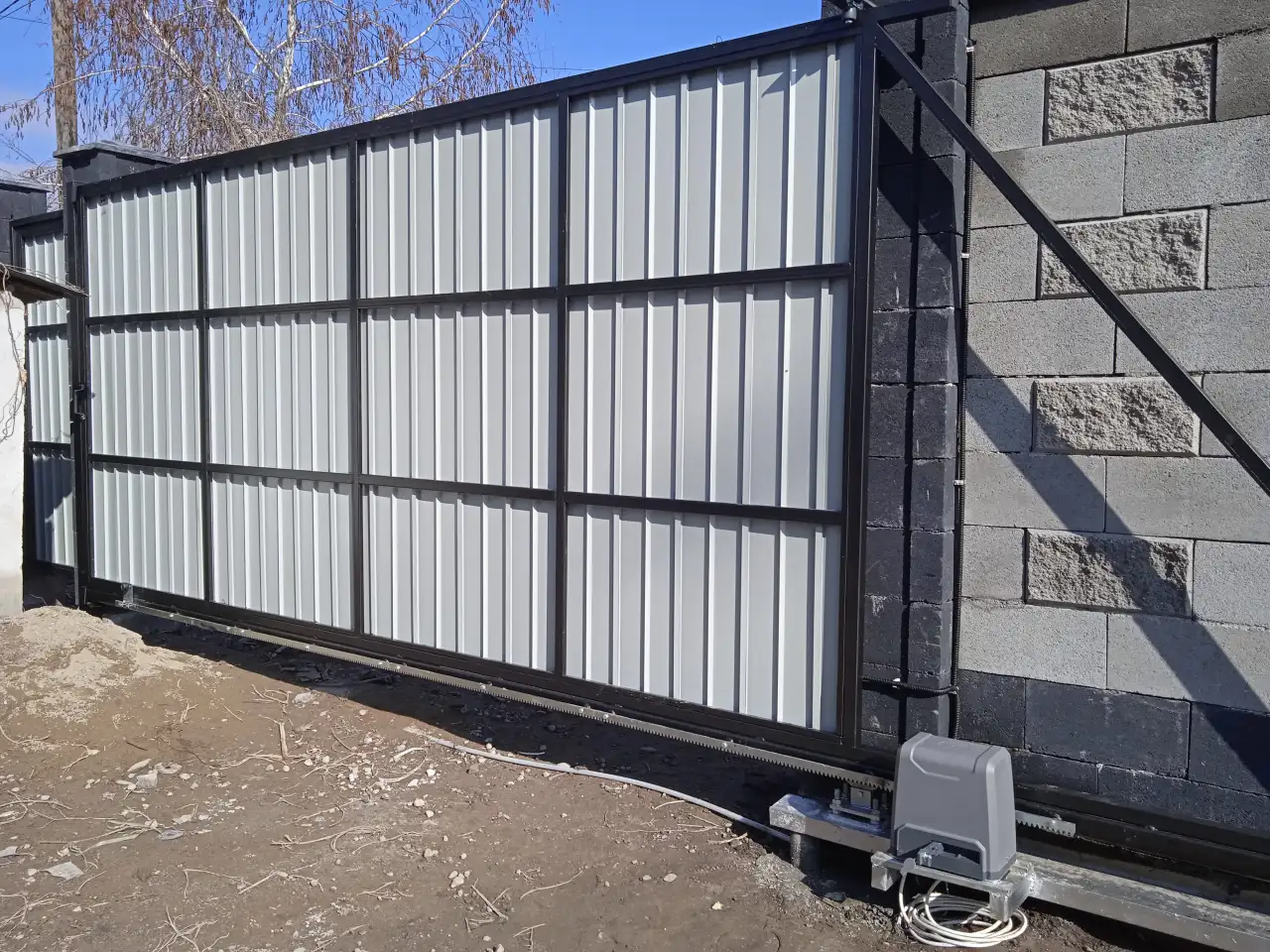 Откатные консольные ворота, автоматика, сварочные работы, любые металлоконструкции, фотография 2