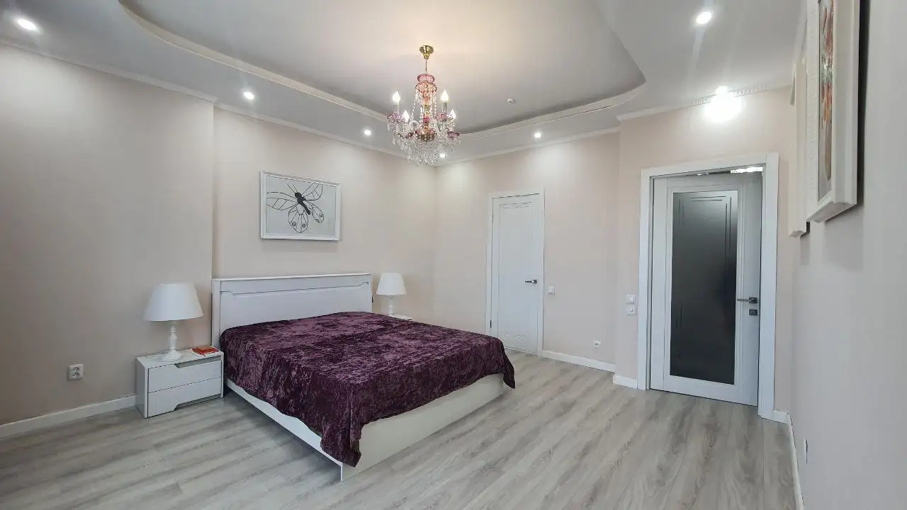 Продам 2 комнатную квартриру ЖК ТРИУМФ Астана, Кабанбай батыра 11, фотография 1