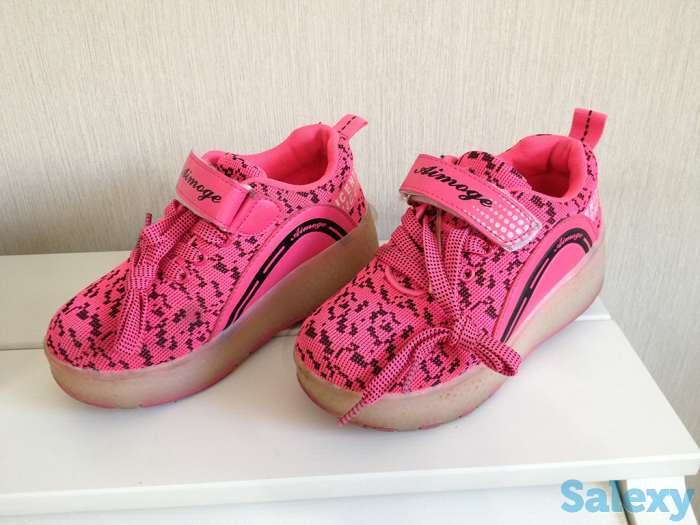 Кроссовки детские на роликах, светящиеся, недорого, фотография 2