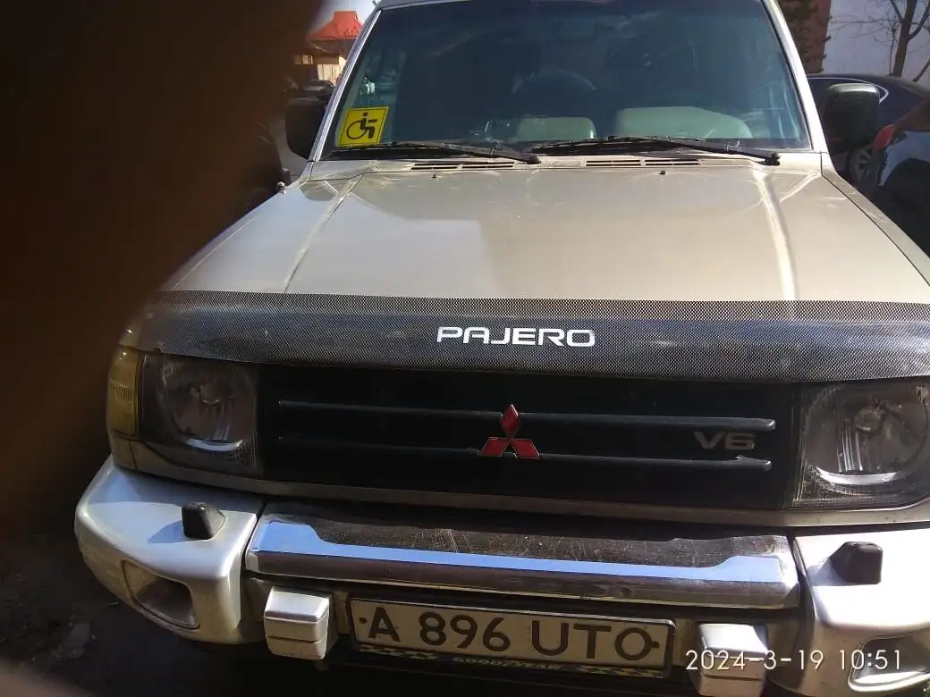 Продам авто Mitsubishi Pajero, фотография 1