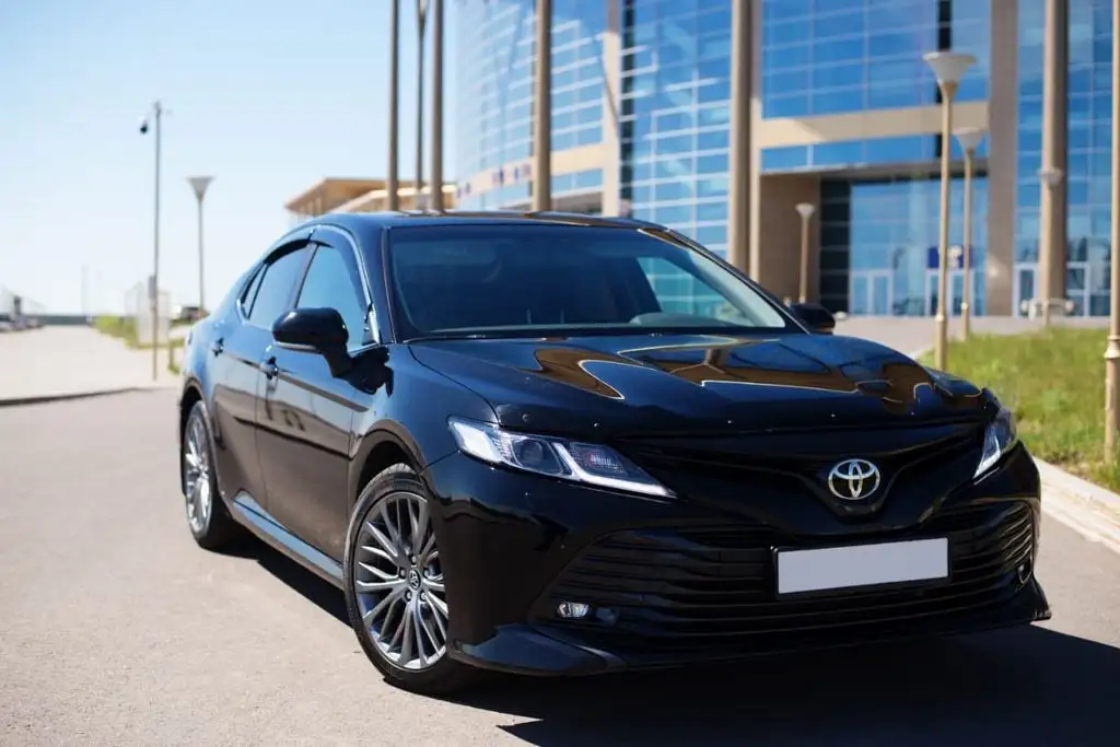 Срочно TOYOTA CAMRY 70 продам!, фотография 1