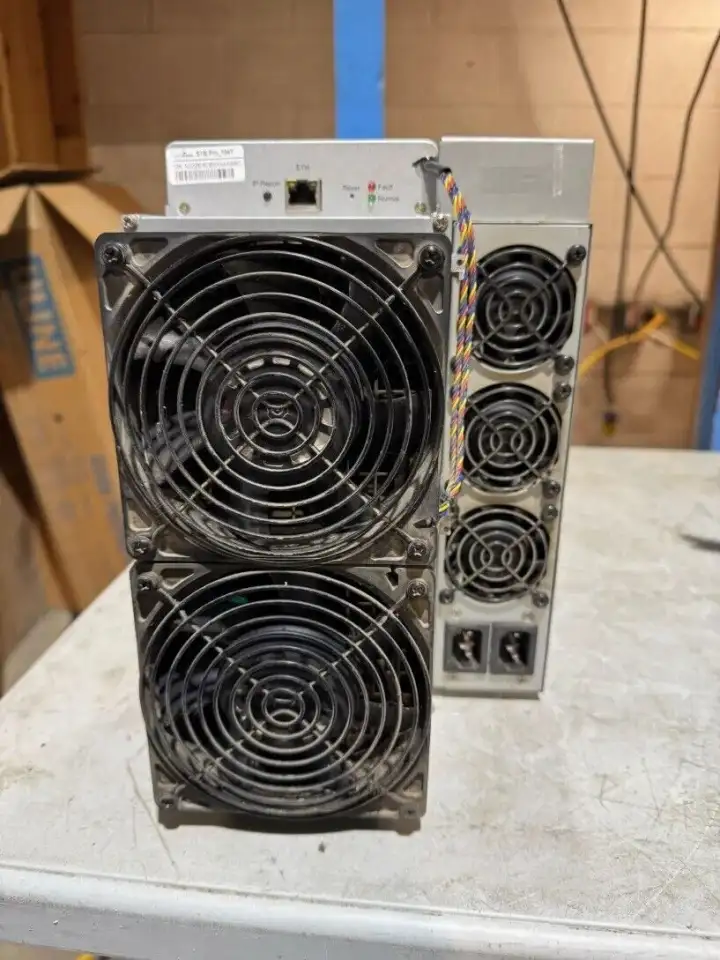 50 X Bitmain Antminer S19J Pro 104th, фотография 1