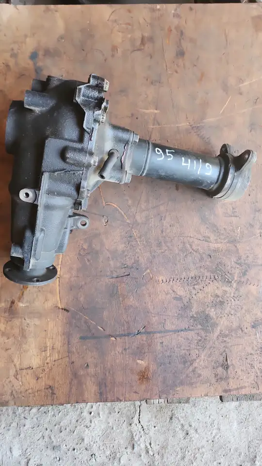 Передний редуктор  419 Toyota Land Cruiser Prado 95, фотография 1