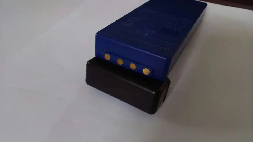 Батарейка на пульт управления бетононасоса, фотография 2