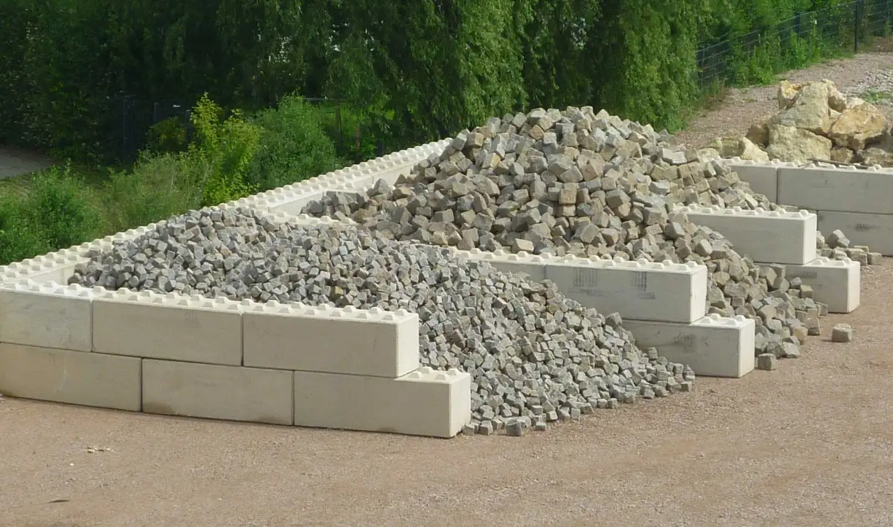 фундаментные блоки ФБС, бетонные лего-блоки, фотография 3