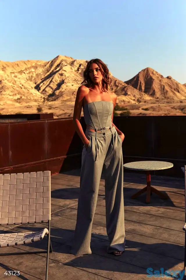 Серые брюки с поясом, фотография 1