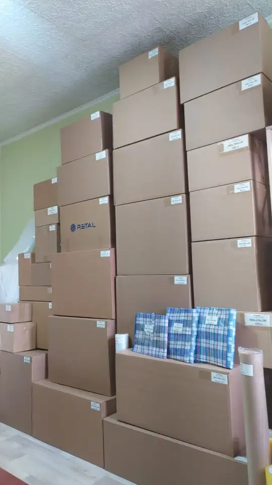 Картонные коробки, фотография 1