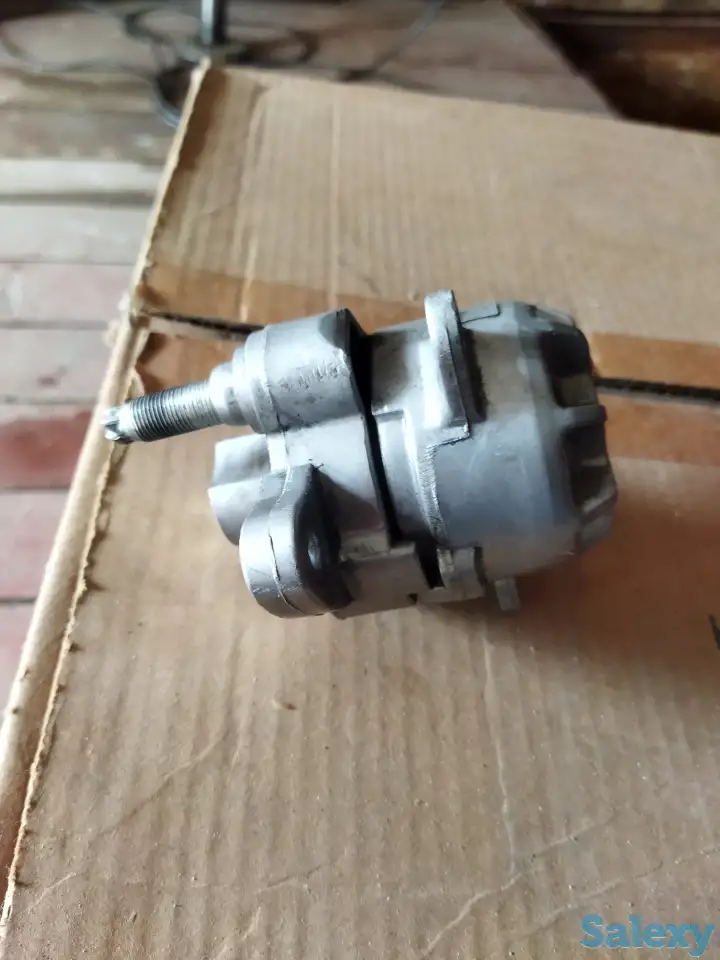 Продам натяжной ролик Mercedes-Benz, фотография 3