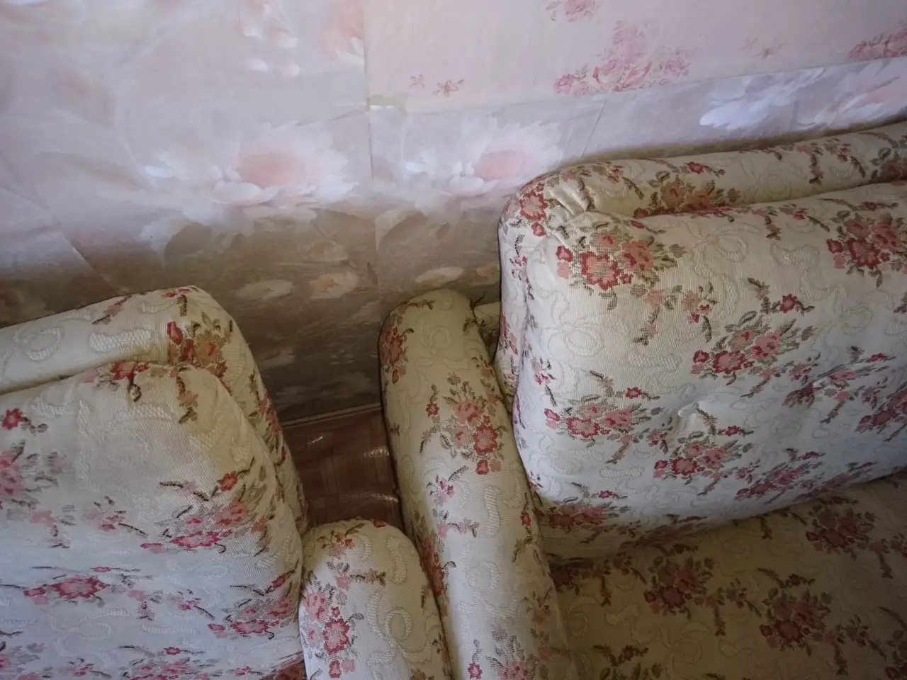 Диван и 2 кресла Румыния, фотография 6