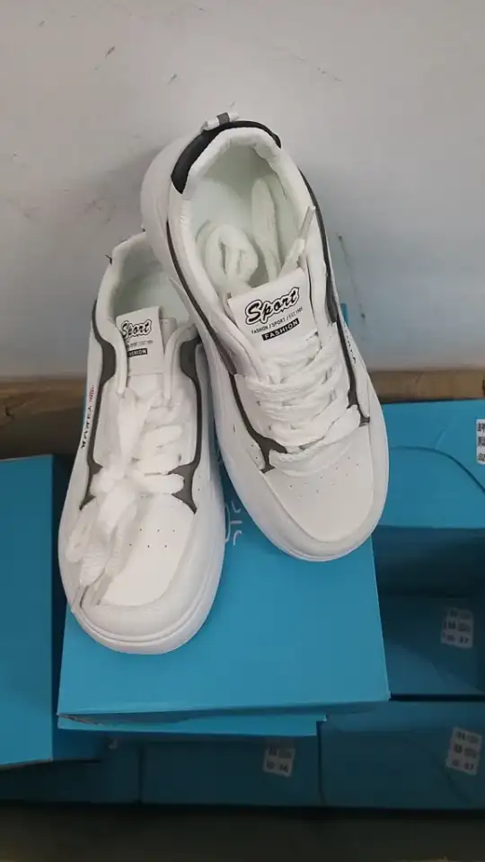 Продажа мужских и женских кроссовок, фотография 7