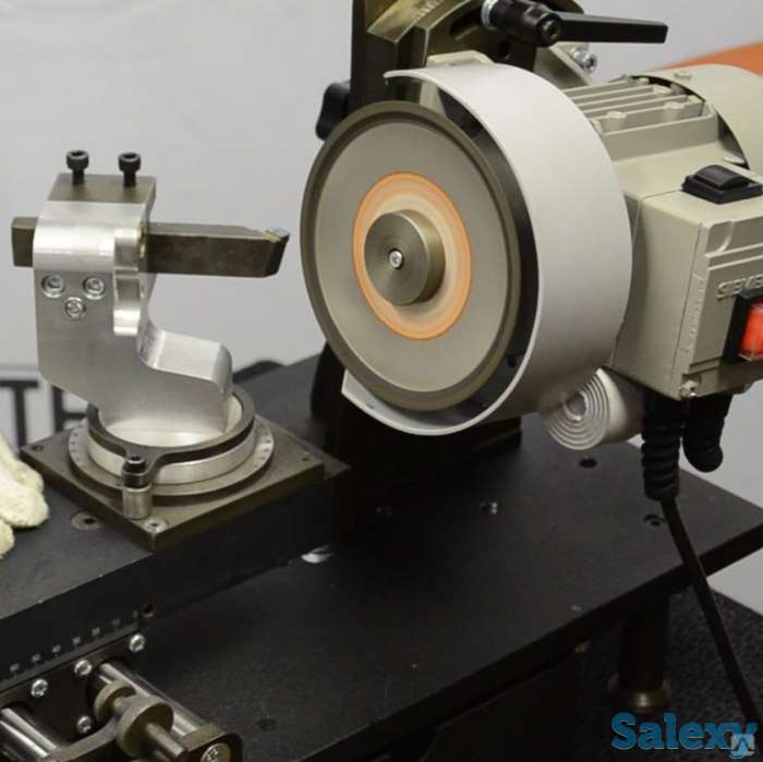 MR-M3 Станок для заточки различных токарных резцов с напайными или сменными твердосплавными пластинами., фотография 1