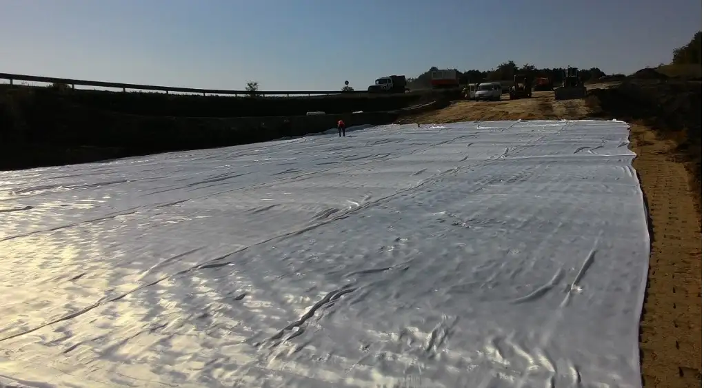 Геоспан ТНПЭ Тканый геотекстиль из прочных полиэфирных нитей, фотография 4