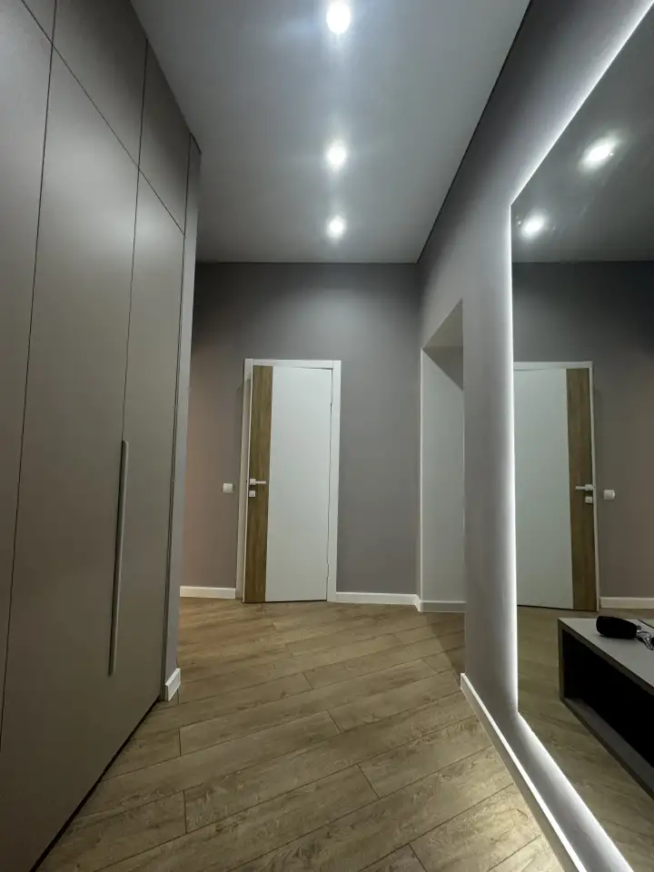 Уютная квартира в новом доме в центре города, Исаева 71, фотография 4