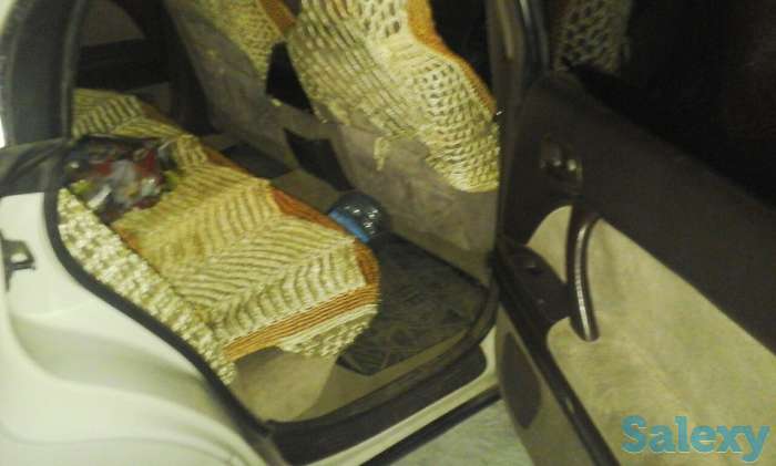 Автомобиль Toyota, фотография 2