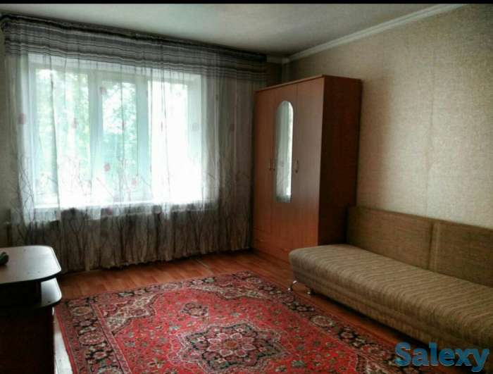 Возьму на подселение 2-х девушек, Ул. Конституции, район магазина Сымбат, фотография 1