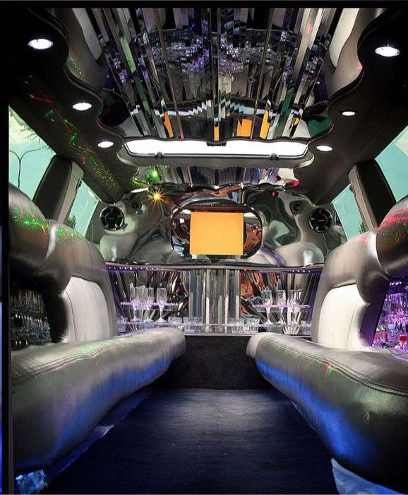 Прокат на свадьбу белый лимузин CADILLAC ESCALADE AMERICA, фотография 2