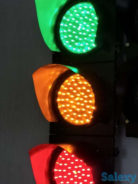 Транспортный светодиодный светофор ø 200 мм, фотография 1