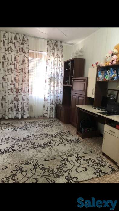 Продаю 3-х комнатную квартиру в 28 мкр 9 дом. 4 этаж, подъездный дом, хорошие соседы. Все в шаговой доступности, с разви, фотография 3