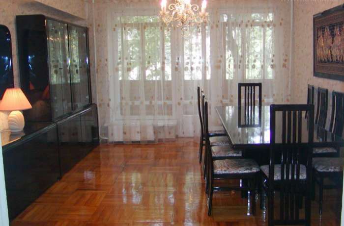 4-комнатная квартира, Жибек жолы (Горького) — Бузурбаева, фотография 1