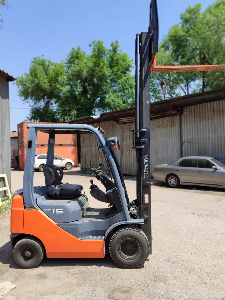 Вилочный погрузчик Toyota 8FG15 из Японии, фотография 7