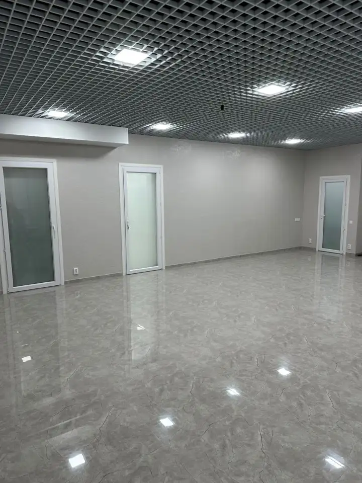 Коммерческое помещение ул.Акана Сери 194, фотография 4