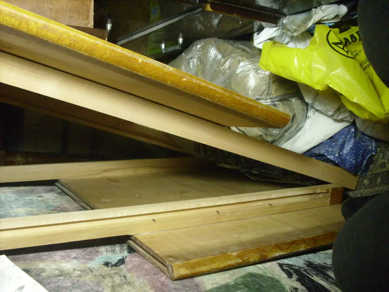 Продам стол мебельный, велосипедную тележку с велосипедом, фотография 3