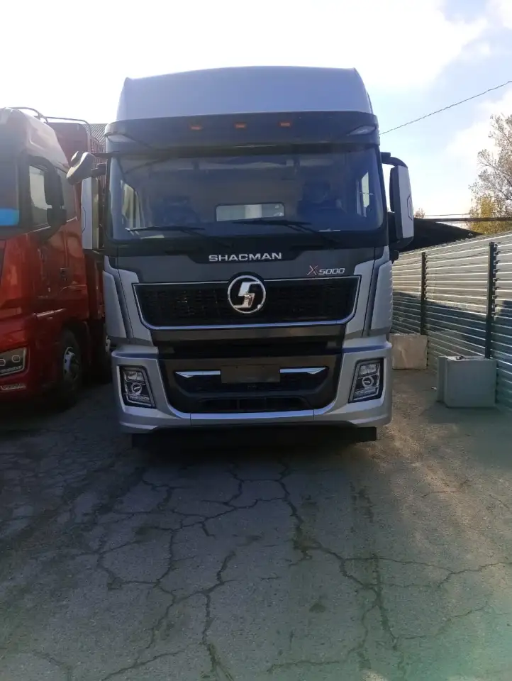 тягач, фотография 1