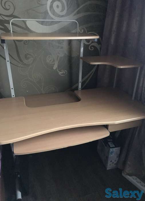 продам компьютерный стол, фотография 1