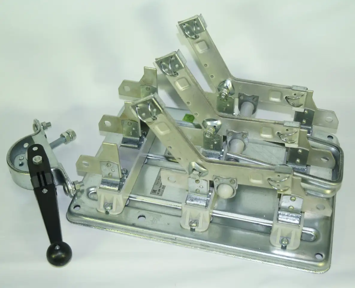 Переключатель ПЦ-4 УЗ 400А и Переключатель ПЦ-2 УЗ 250А, фотография 1