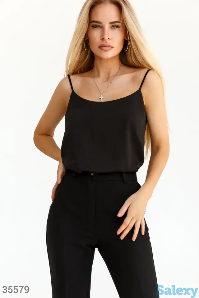 Лаконичный черный топ, фотография 1