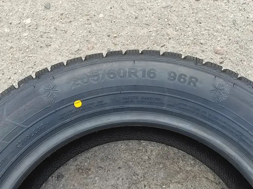 205.60.16 Triangle PL01 96R, фотография 6